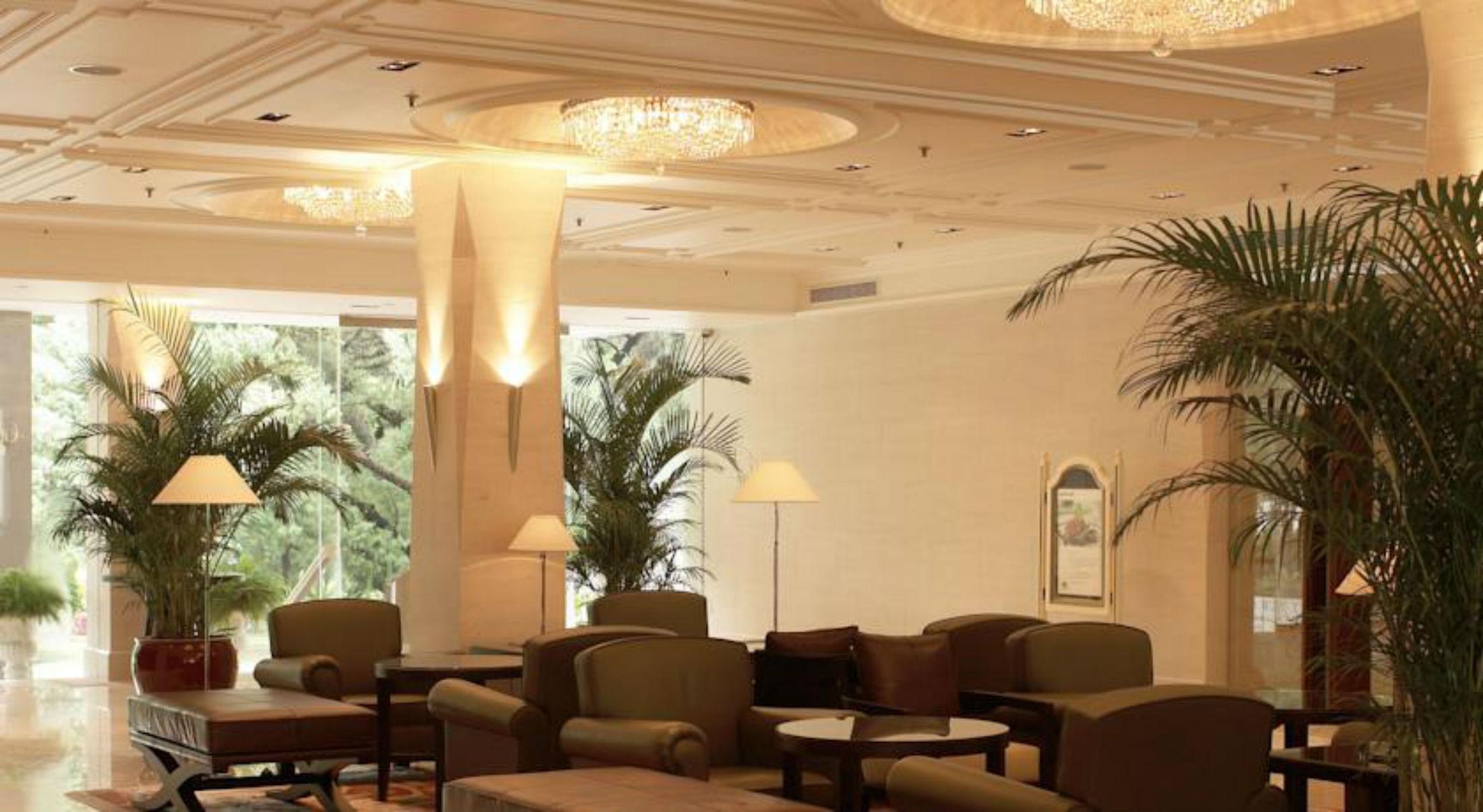 Goodwood Park Hotel Singapura Exterior foto The lobby of the hotel